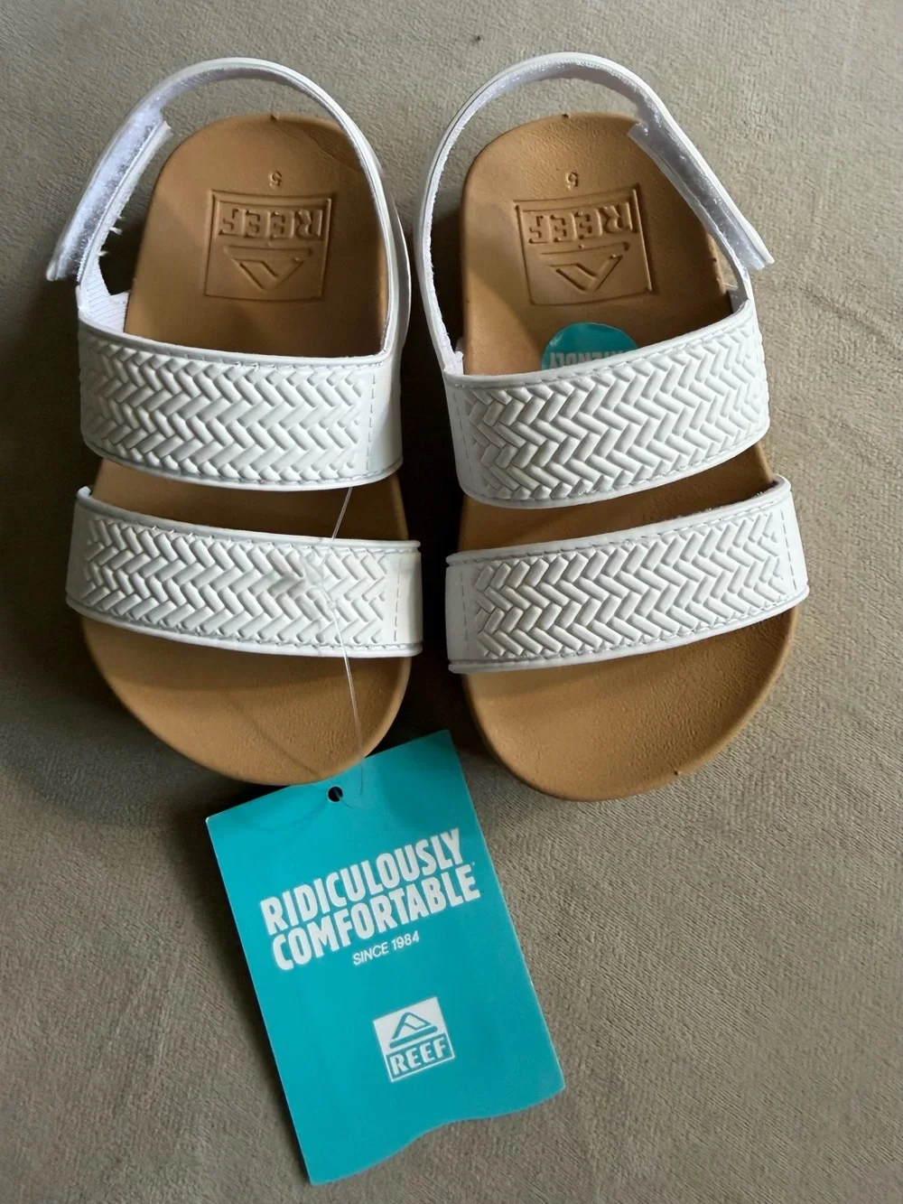 Reef Toddler size 5 White Strap Sandals with Tan Footbed
